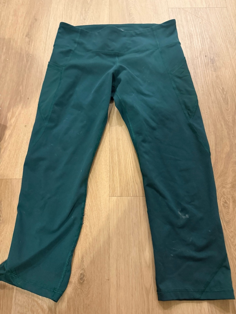 Old navy Teal Active Capri Leggings size medium